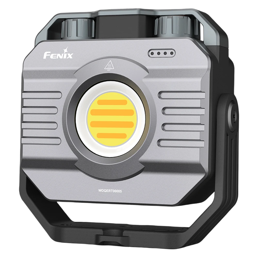 Fenix CL28R під кутом: алюмінієва панель зі світлодіодом і поворотна дужка-підставка
