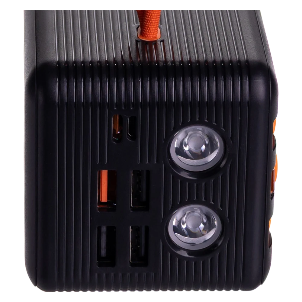 Роз’єми USB-A, Type-C, Micro-USB і два ліхтарики Levino N-57 крупним планом